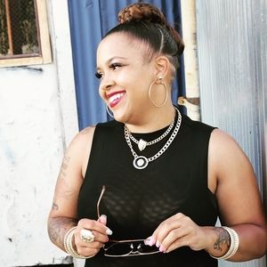 Meet your Posher, Veronica